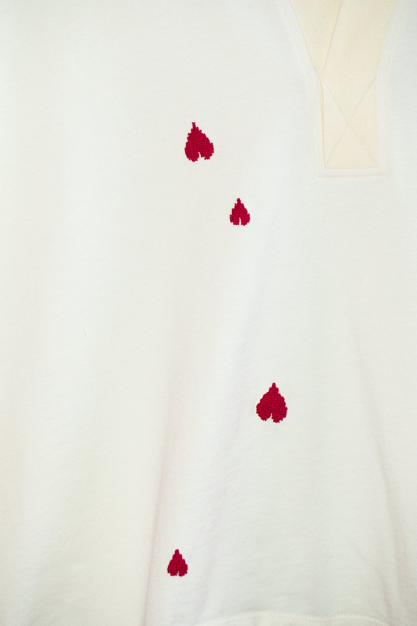 T-SHIRT WITH HEARTS