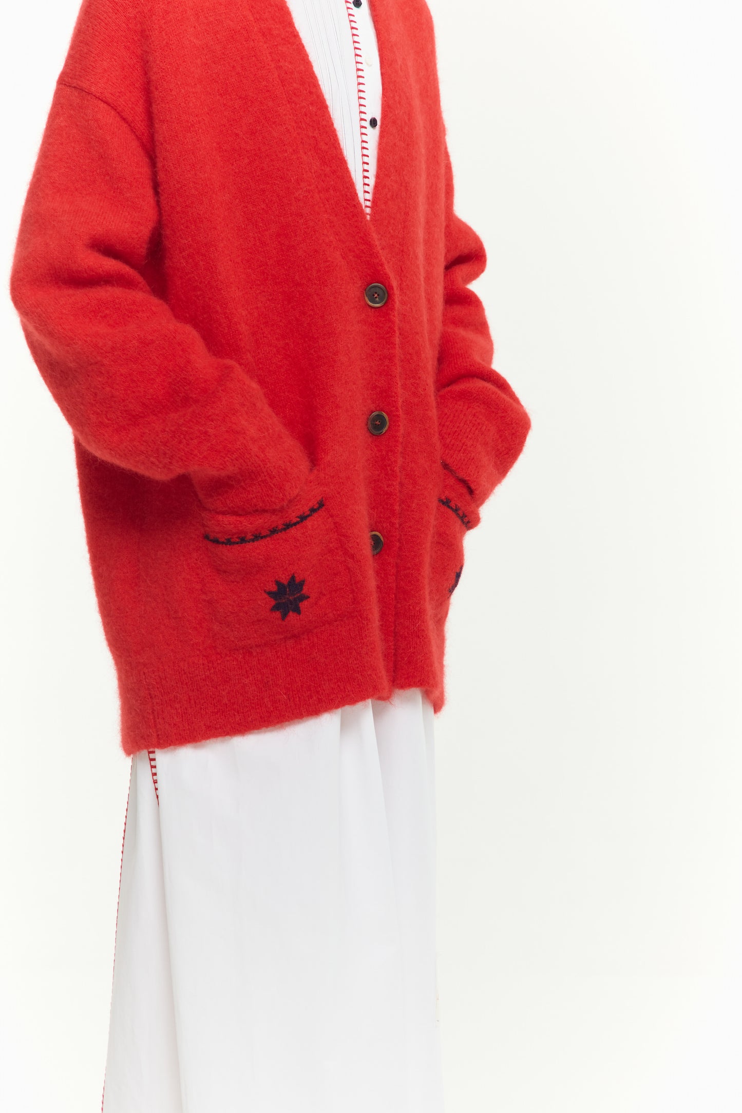 ЧЕРВОНИЙ КАРДИГАН